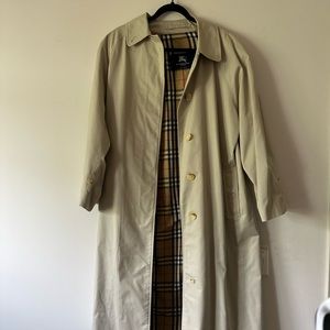 Women’s Burberry Trench Coat
